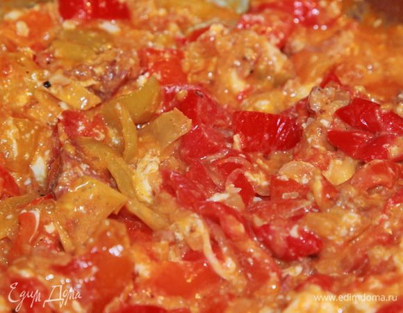 Все, блюдо готово. Пробуем и если не хватает соли и остроты - только теперь добавляем и то и другое.