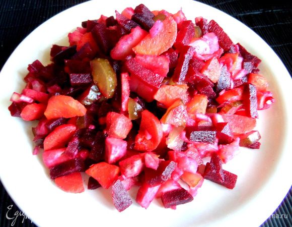 Выкладываем на тарелку горкой (здесь половина!).