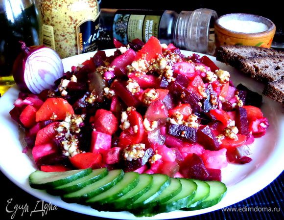 Подаём с ржаным хлебушком и свежим огурчиком)))