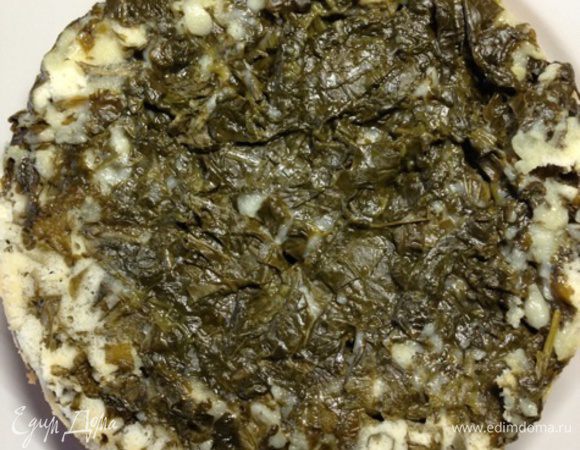 Перевернуть на блюдо, дать остыть и украсить сахарной пудрой!!!