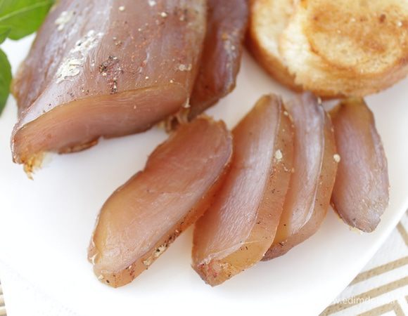 И в таком виде оно нам понравилось гораздо больше!! Настоящее вяленое мясо.