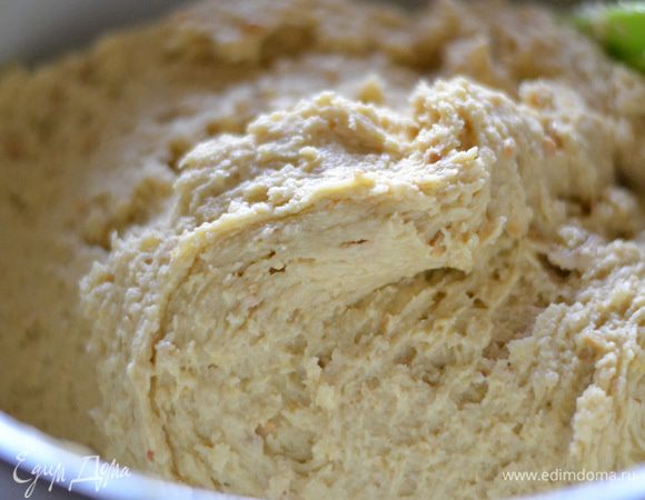 Тесто получается очень нежное и очень ароматное,как густой крем.