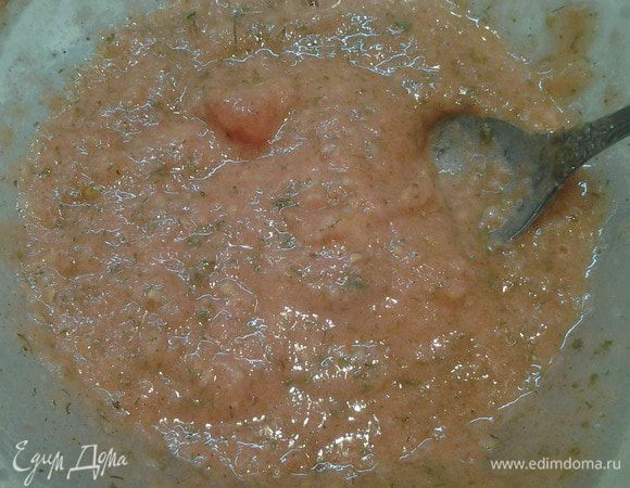 Из этой смеси сделать пюре. По вкусу посолить и поперчить. Я добавила еще смесь из сушенных домашних травок: базилик, укроп, петрушка, кинза.