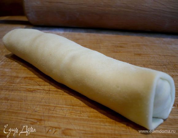 Сворачиваем в рулет. Каждый рулет заворачиваем в пленку. 