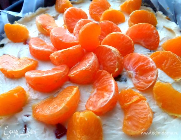 И украшаем чизкейк! Отправляем в холодильник.