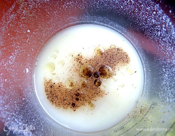 Соль,перец по вкусу.