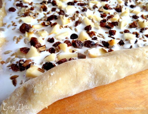 Начинаем скручивать рулет!