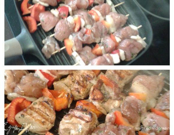 Обжарить шпажки на разогретой сковородке – гриль до золотистой корочки индейки.