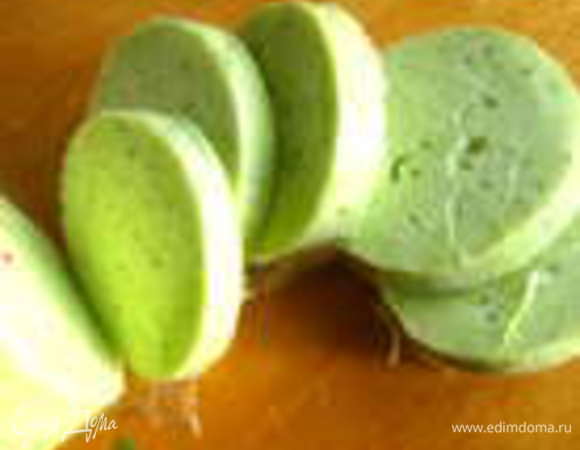 Потом очень удобно резать кружочками и размазывать по хлебу! Ещё я его использовала вот в таких канапе: http://www.edimdoma.ru/retsepty/61540-pikantnye-kanape-iz-svekly