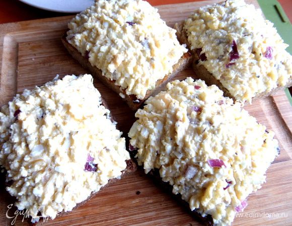 Начинки хватает на 4 кусочка.