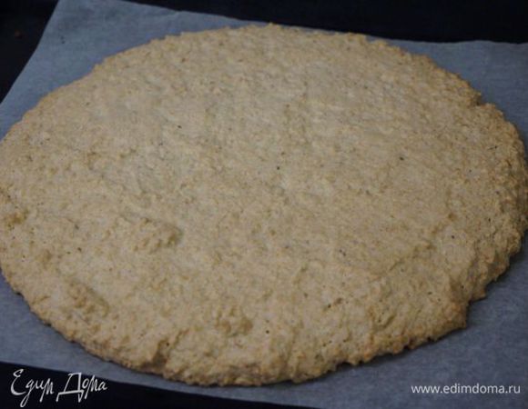 Корж снять с прегамента, остудить.