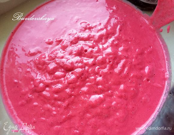 Пробить полученную массу блендером до однородности и протереть через сито.