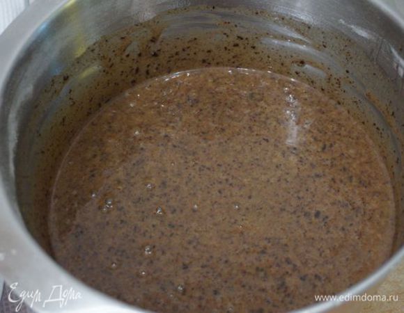 Все хорошенько размешиваем. тесто будет жидким - пусть это вас не пугает.