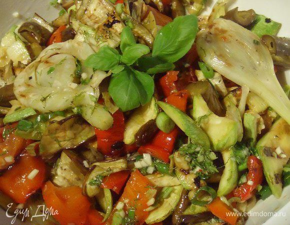 Даём время пропитаться, возможно придёться досолить и доперчить. приятного аппетита!