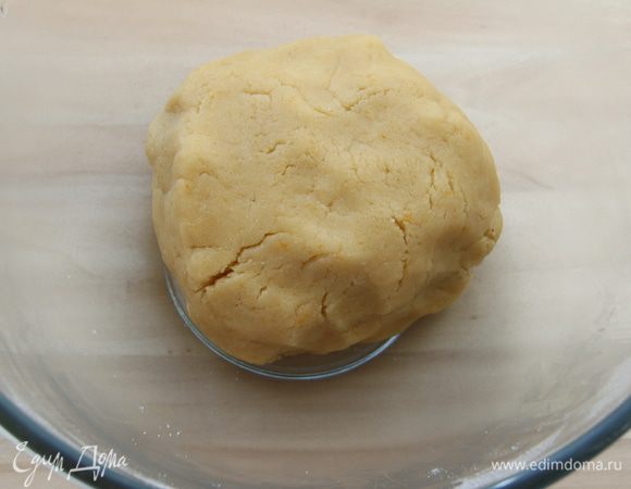 Замесить тесто.