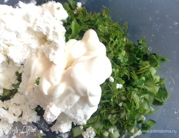 Смешайте все ингредиенты.