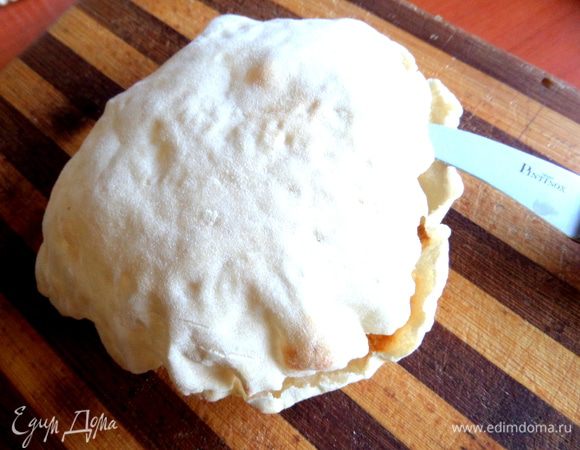 Для тарелки ещё нам нужна пита,которая печётся вот по этому рецепту: http://www.edimdoma.ru/retsepty/66604-pita-vozdushnaya-lepeshka