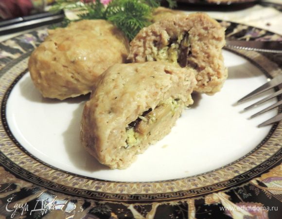 Подаем с любимым гарниром. Желательно овощным для пущей полезности. Очень вкусно и сочно! Приятного аппетита!!!