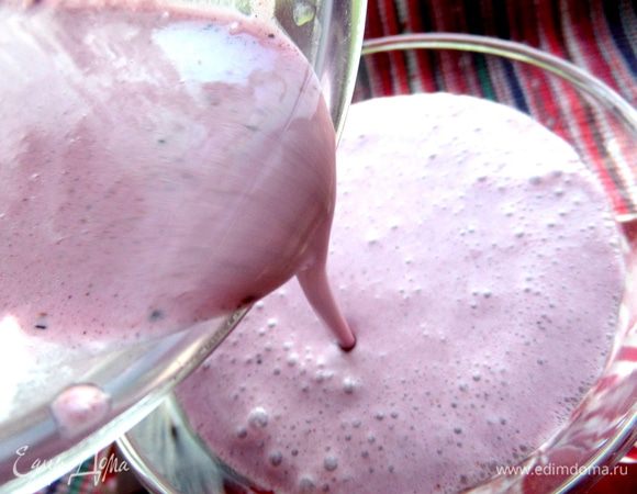 И разлить по ним вкуснятину)))