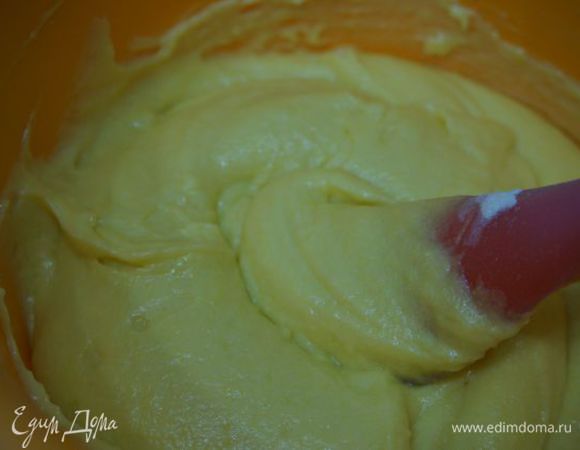 Добавить оставшуюся муку, размешать.