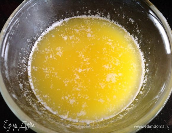 Сливочное масло растопите.