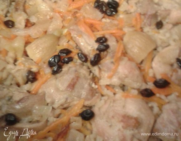 После окончания программы оставьте плов в мультиварке минут на 30.