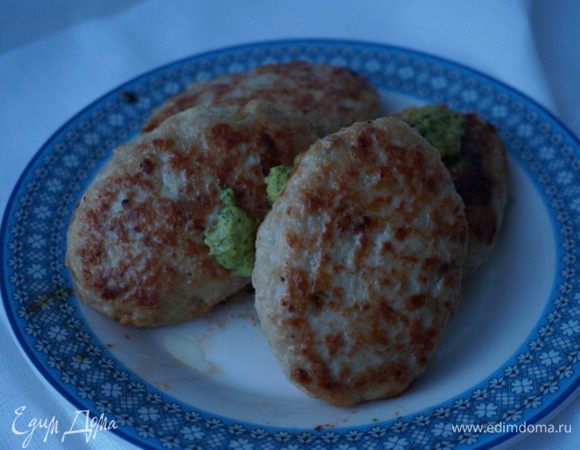 Снимаем с  огня и подаем к столу горячими. 