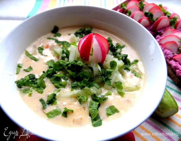 Украшаем "цветком" из редиски.