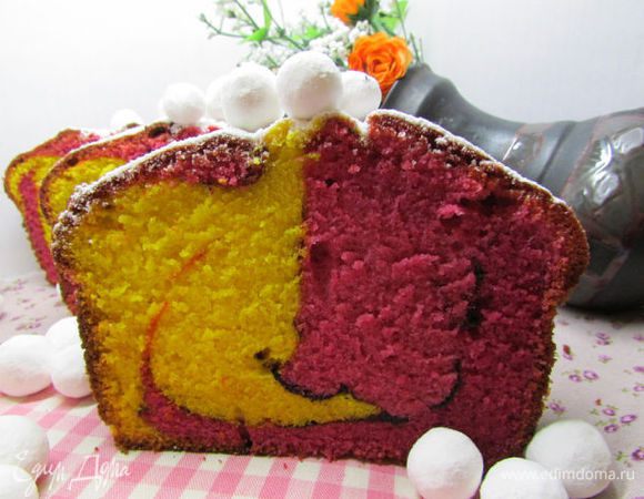 Готовый кекс хорошо остудите. Украсьте по своему желанию, я посыпала сахарной пудрой.
Приятного аппетита!