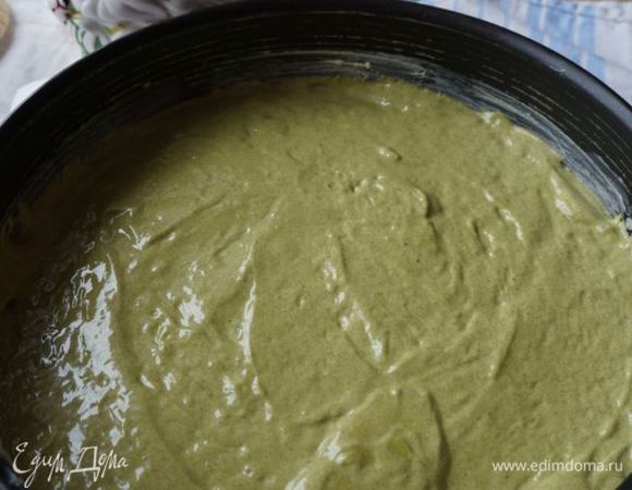 Разъемная форма 26 см, пергамент, масло. Выпекаем при 170"С до готовности.