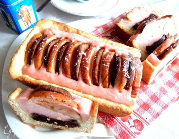 Пирог получился довольно тяжёленький)))