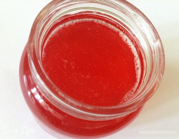 Утром перелить в емкость для хранения и поставить в холодильник.
А когда захочется, то развести холодной водой или минеральной, добавить лед и наслаждаться....