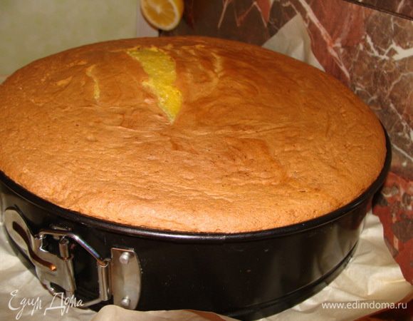 Выпечь при температуре 180 гр около 50 минут, проверяем готовность лучинкой и пальцем трогаем макушку, если остается след от пальца, запекаем дальше.