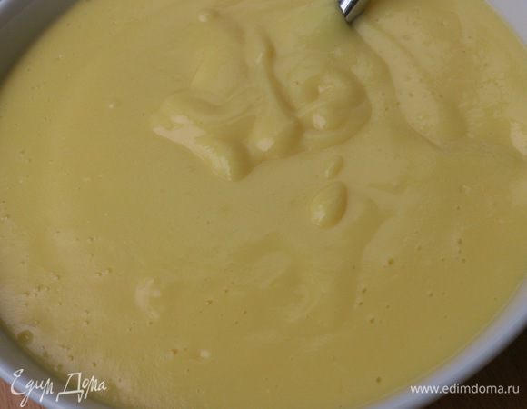 Перелить крем в миску и остудить. Не забывайте время от времени перемешивать.