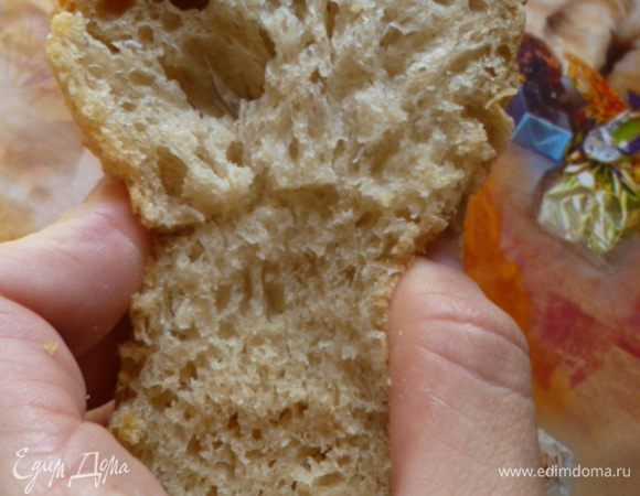 Мнется и расправляется...