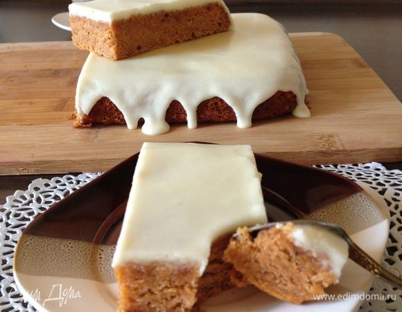 А с утра с чашечкой зеленого чая наслаждалась кусочком этого превосходного лакомства!!!!
Ну ладно.... не одним кусочком...))))))))))))))) Могла бы съесть и половину, но совесть и страх за фигуру не позволила!!!!