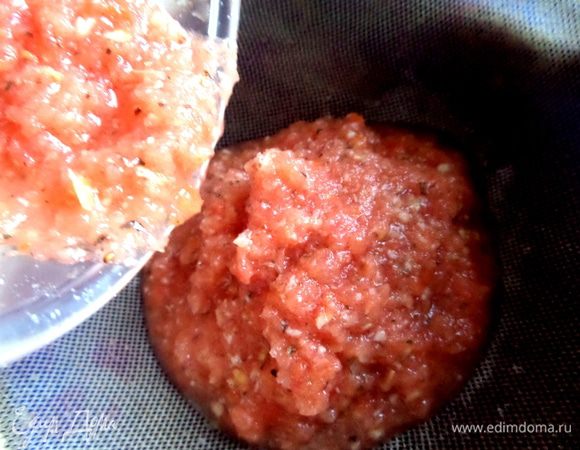 Откинуть на марлю (у Джейми) или на сито как у меня.