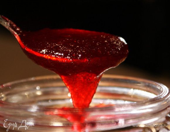 Вот такое оно было, когда я перелила его в банки.