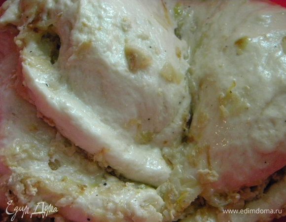 Потом  наше тесто смешиваем с остывшей капустой.