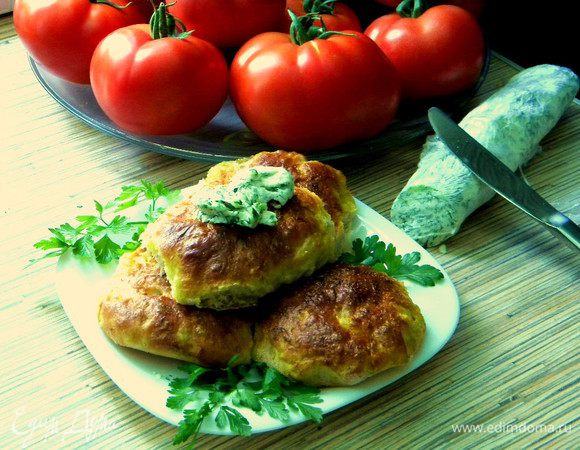 Прованское масло: масло смешиваем с нарезанной зеленью, чесноком и солью и в морозилку.