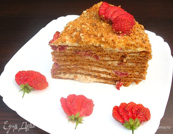 Разрезаем торт!!! И приятного чаепития!!!!