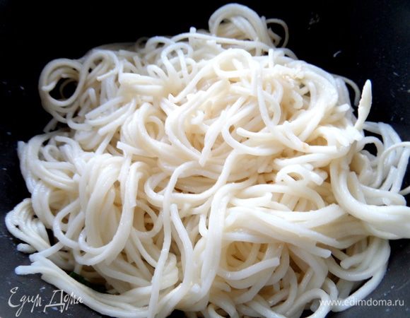 Настала очередь процеженной вермишели.