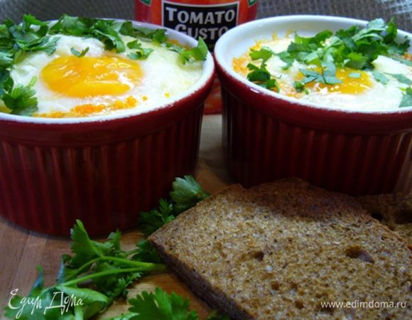 Подавать, посыпав зеленью (в моем случае – кинза, она очень хорошо гармонирует с фасолью, томатами, зирой).
Очень вкусно с хлебушком от Татьяны (Солоха), это теперь мой любимый хлеб! http://www.edimdoma.ru/retsepty/63713-hleb-iz-detstva 
