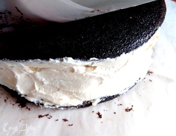 Замазываем кремом.