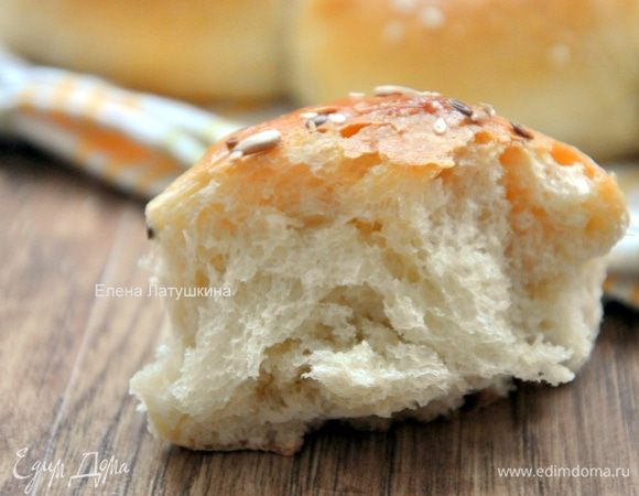 Готовые булочки остужаем и едим)))))))))))))) Я вас уверяю, такие булки у Вас пойдут на ура!! Они пышные и очень вкусные!!

Приятного аппетита!