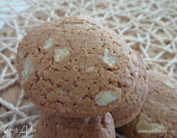 Хочу порекомендовать рецепт великолепного печенья от Апрель - Пряное печенье 

http://www.edimdoma.ru/retsepty/60294-pryanoe-pechenie

Очень вкусно и просто ! 