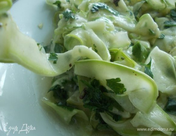 Закуска готова,мы ели с отварной,молодой картошечкой,можно подать как гарнир к мясу или рыбе. Приятного аппетита!!!!