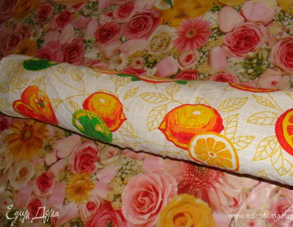 Сворачиваем в рулет и оставляем остывать.