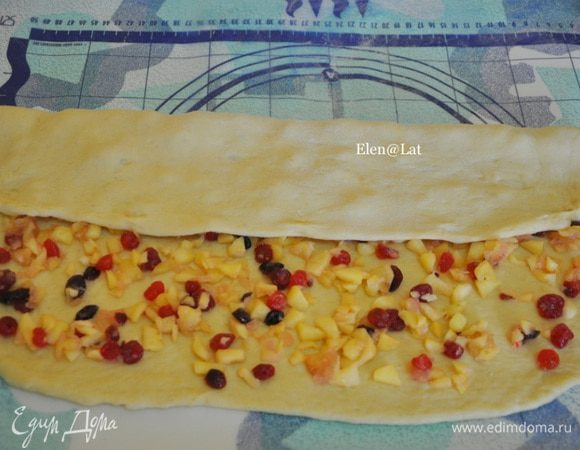 Сложить прямоугольники. С одного края до середины.