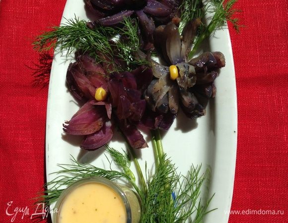 Сервируем блюдо и удивляем гостей необычной закуской!!! 
Либо украшаем основное блюдо, стол и т.д.
Угощайтесь!!!!